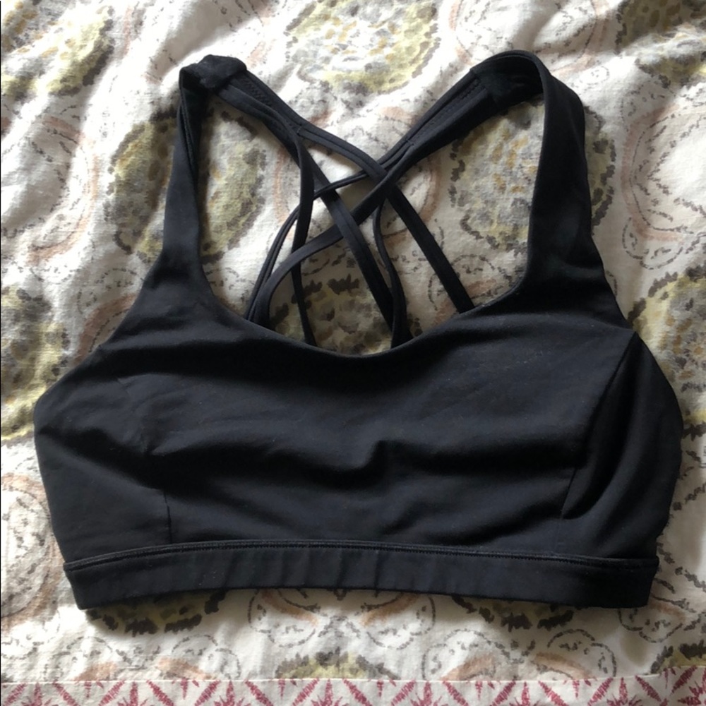 LULULEMON Free to be zen Sports bra!